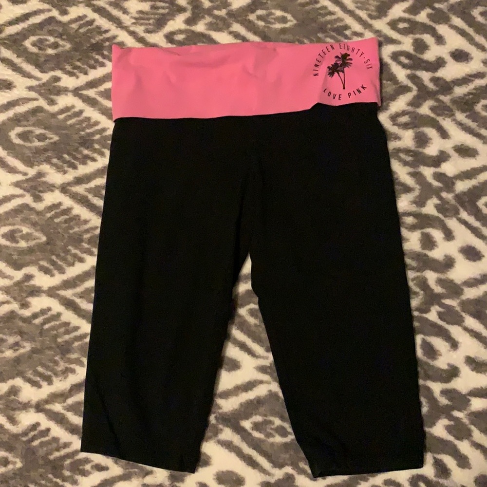 VS PINK YOGA capris